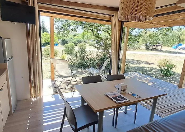 Les Campagnes 캠프장 *