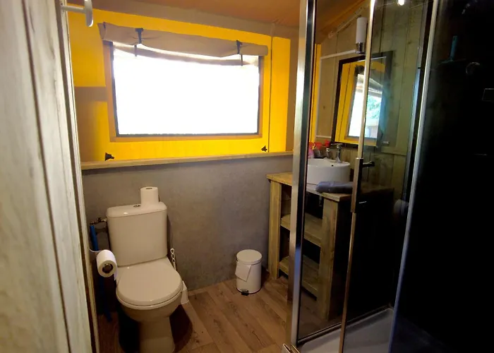 캠프장 Les Campagnes 로카마두르