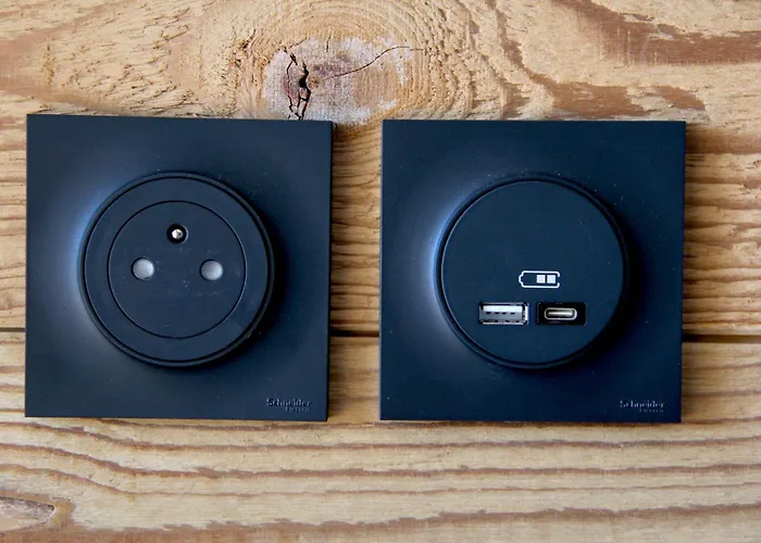 캠프장 Les Campagnes 로카마두르